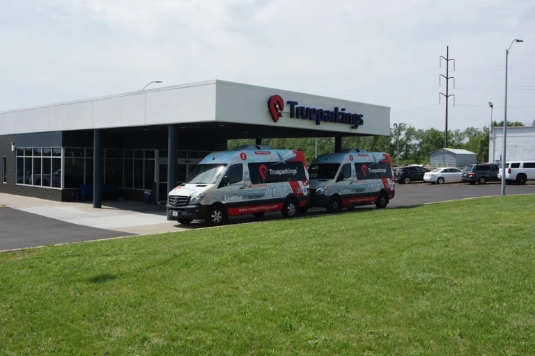 Trueparkings: Kansas City International Airport (KCI/MCI)|Gallery